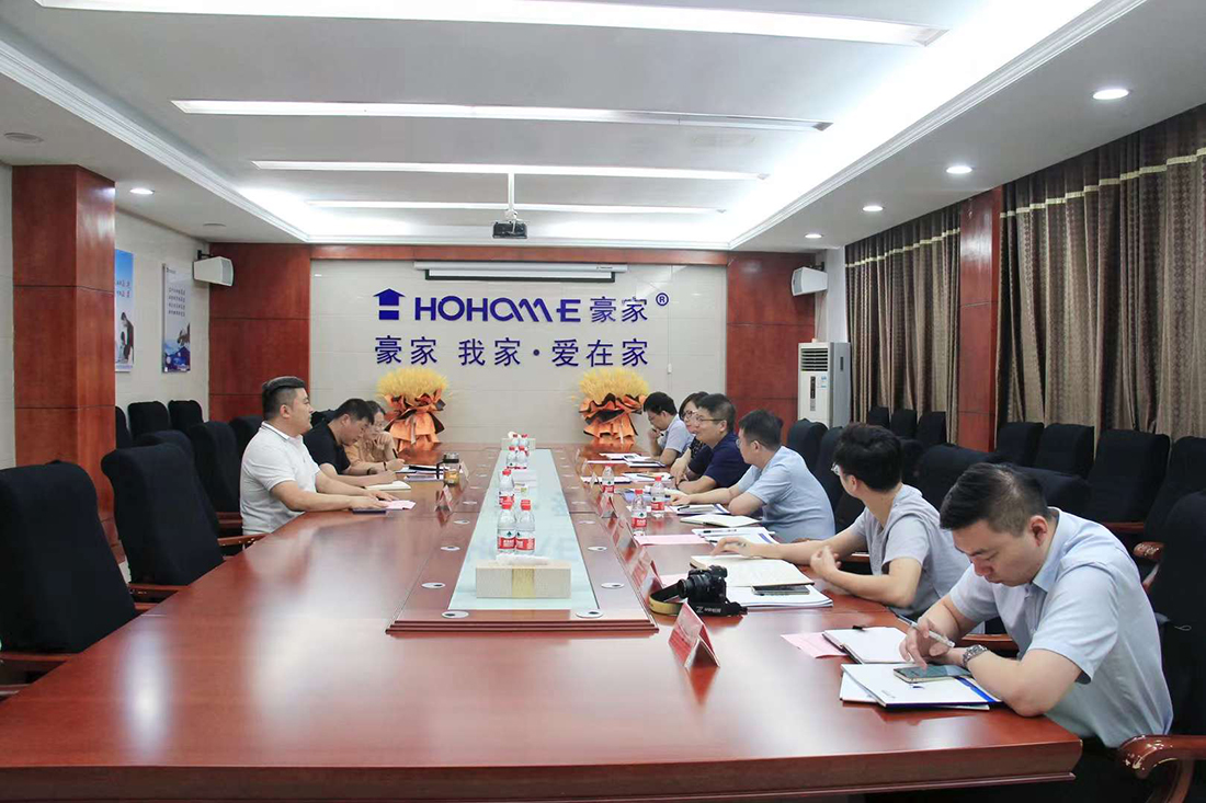 8月5日上午，北京證券交易所華東區(qū)副首席代表蔣天剛，安徽省股交中心董事會(huì)秘書孔令貴等一行蒞臨豪家集團(tuán)2