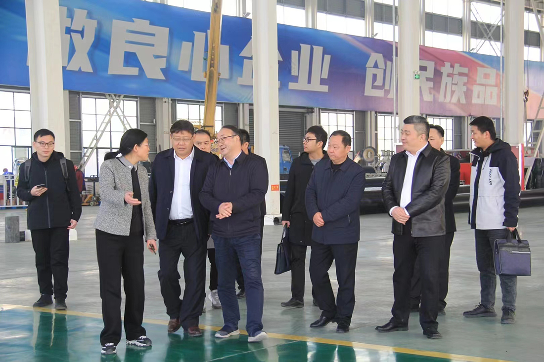 省科技廳副廳長姚群、創(chuàng)新基地處處長鐘海斌等一行蒞臨豪家管業(yè)考察調(diào)研4